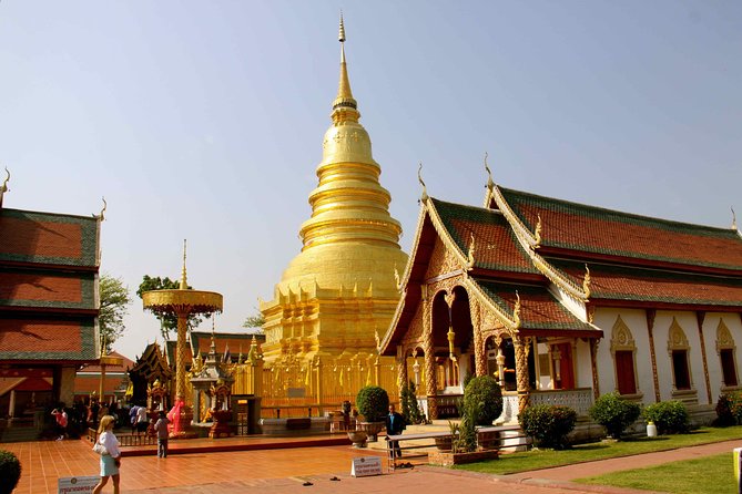 Private Chiang Mai City Tour with Wat Doi Suthep, Wat Suan Dok & Lunch(SHA Plus) - Wat Phra That Doi Suthep, the 306 steps and clear-day views