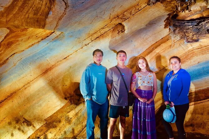 Private Guided Rainbow Cave Unseen Canyon and Lanna temple - Stop 1: Wat Ton Kwaen (Wat Intharawat) and Lanna architecture you can actually see
