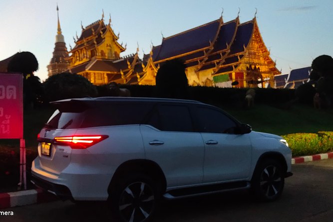 Private Luxury Car rental + English speaking driver: - Key things you will notice before you book