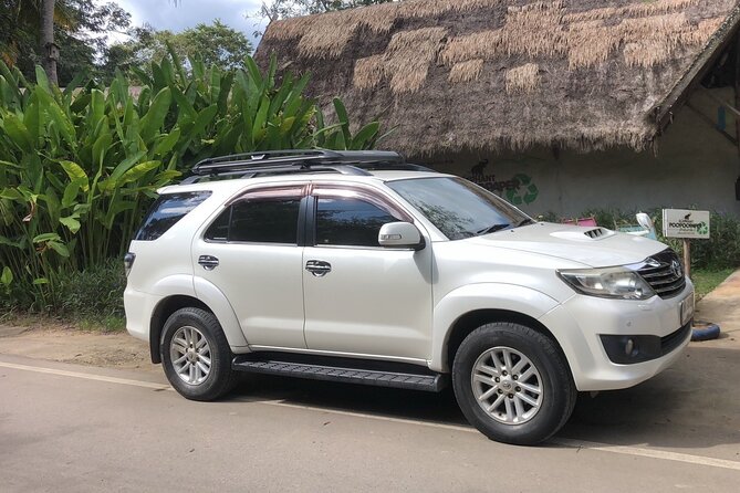 Private Luxury Car rental + English speaking driver: - Comfort details that matter more than you think