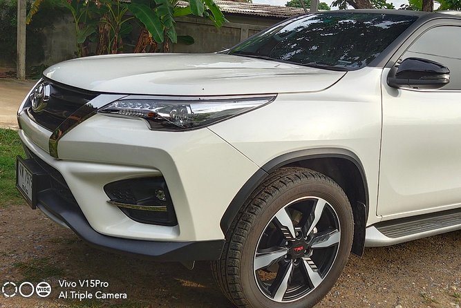 Private Luxury Car rental + English speaking driver: - Timing rules you should know, so you do not lose a half-day
