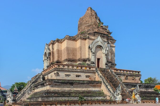 Private Tour: Chiang Mai City Tour Full Day - Morning Alms at Chi, The Spa at Shangri-la Chiang Mai