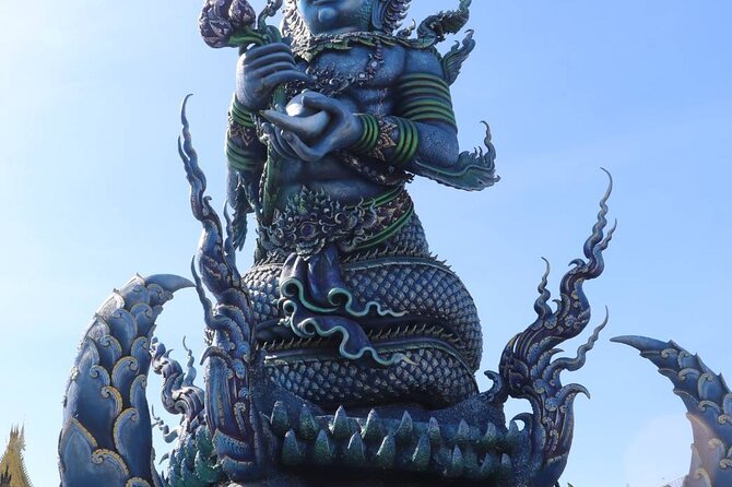 Private Tour Chiang Rai 3 Wonderful Temples & Lalitta Cafe - Rainbow Temple option: when your group wants a swap