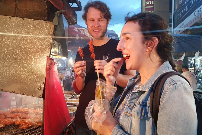 Private Tour: Food Tasting like local - Stop 2: Warorot Market (Kad Luang) for Khao Soi and 24-hour market life