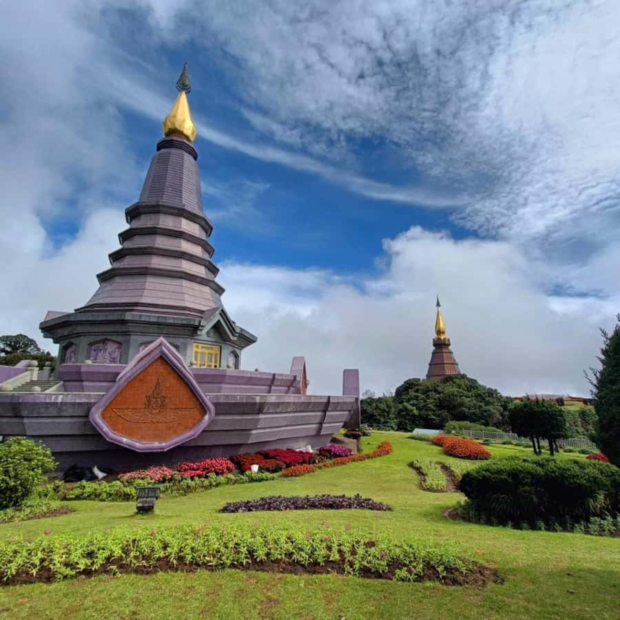 Private Tour Pha Chor Canyon & Doi Inthanon National Park - Wachirathan Waterfall and the Mountain Temperature Shift