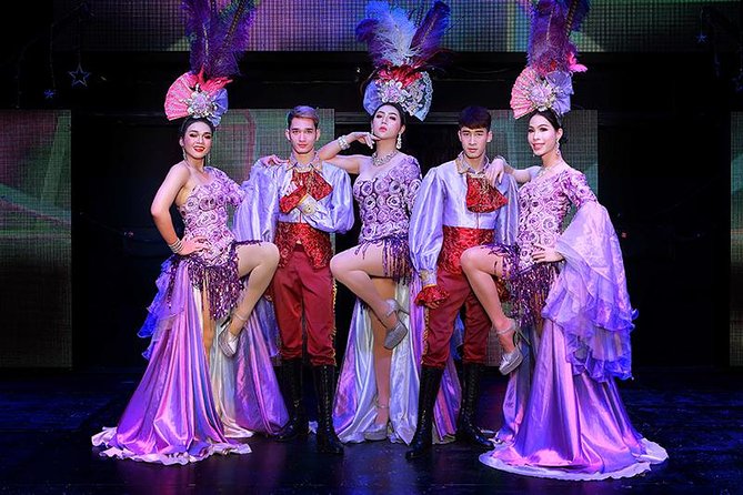Siam Dragon cabaret show : Ticket & Optional Transfer - After-show photos: how to handle the 50 to 100 Baht dancer tip