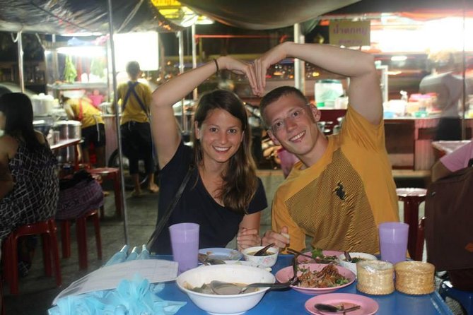 Small-Group Chiang Mai Evening Street Food Tour - Stop One: First Tasting and Getting Ready to Order