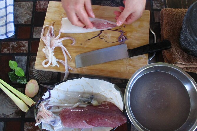 Small Group Northern Thai Cuisine & Market Tour in Chiang Mai - What the meal includes after you cook