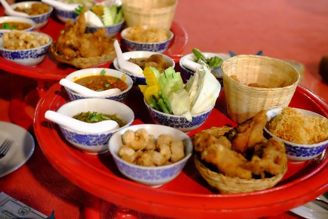 Small Group : Traditional Dinner with Performance and Local Fresh Market Tour - What the tour includes, and what it intentionally does not