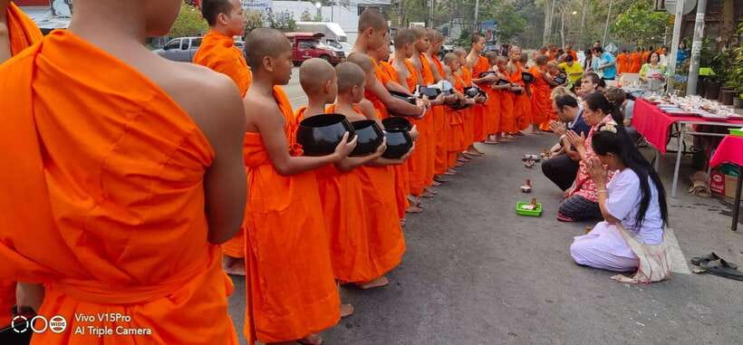 Spiritual Sunrise Wat Doi Suthep, Pha Lat, Alms & Meditation - Wat Pha Lat: a jungle temple with a different personality