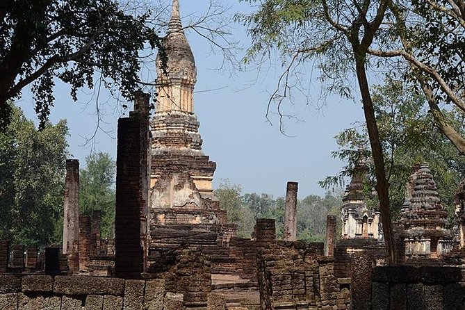Sukhothai Day Trip from Chiangmai - Wat Saphan Hin: the hilltop view stop