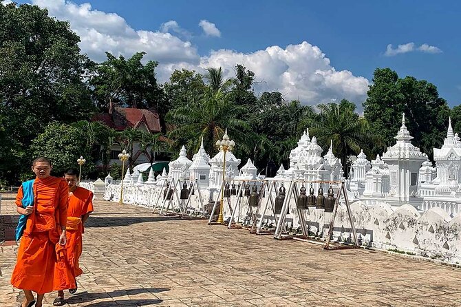 Talk to Buddhist monk & craft work in temple - Wat Sri Suphan: silver craft, Lanna design, and a temple you can watch working