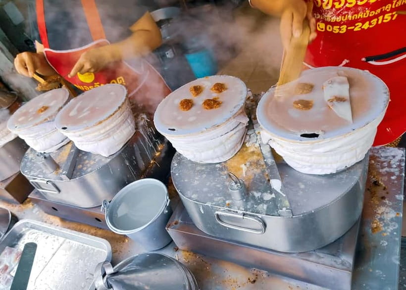 Taste of Chiang Mai: Michelin Guide & Street Food Tour - Michelin Guide street food, with a map you can taste