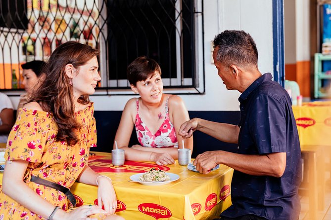 The 10 Tastings of Chiang Mai With Locals: Private Street Food Tour - Stop 2: Chang Phueak Monument and the Thai tea tuning game