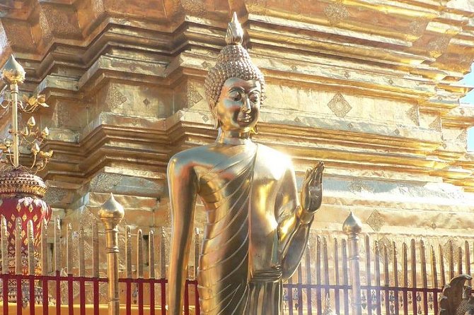 The Best Chiang Mai City Private Tour: Famous Temples & Viewpoint - Lunch Break, Then Gems Gallery for a Clear Afternoon