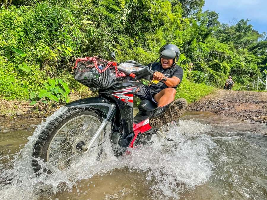 The REAL Thailand on a scooter. Check reviews !! - Morning setup in Chiang Mai: coffee, safety, and scooter confidence