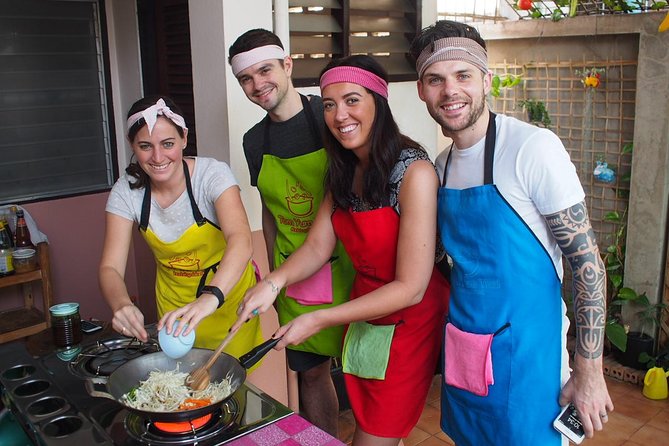 Tomyumthai Cooking Class in Chiang Mai - Back in the kitchen: cooking 6 dishes step-by-step
