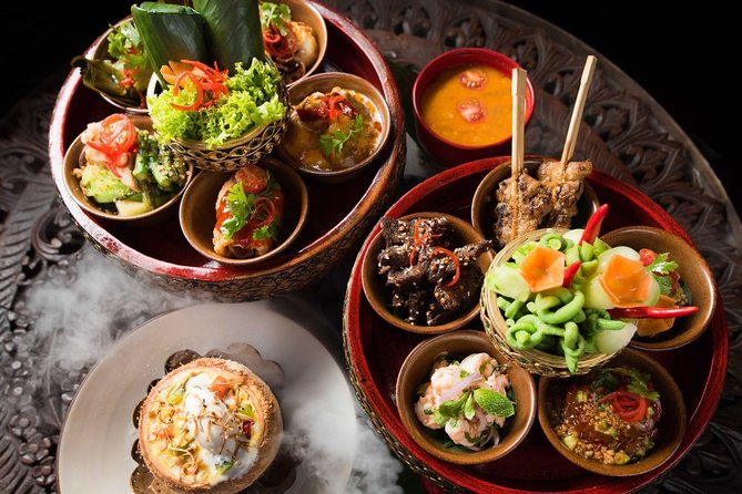 Traditional Khum Khantoke Dinner from Chiang Mai with Cultural Dance Show - Small Group Size, Why It Changes the Atmosphere