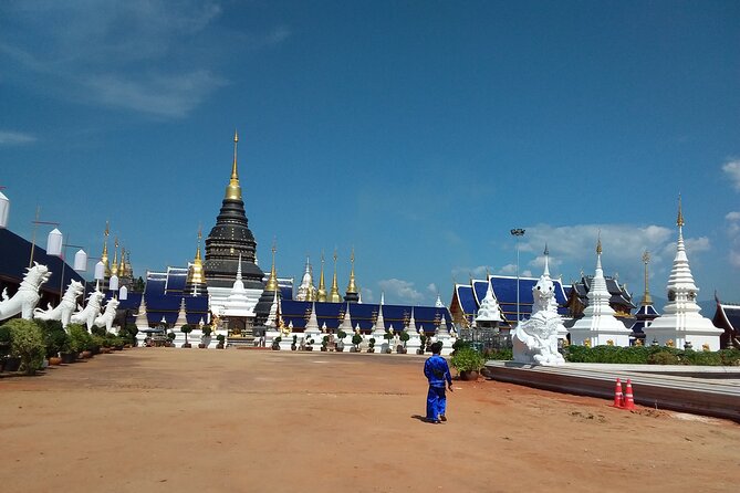 Visit Dantewada(Angel Land), Blue Temple, and Sticky Waterfall - Guide style: why Mongkol and similar guides make a difference