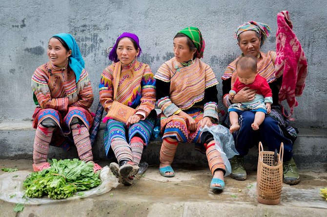 Wat Doi Suthep Tour from Chiang Mai with Hmong Hill-tribe Village (SHA Plus) - Admission Fees and Value: Is $28.98 Fair for What You Get?