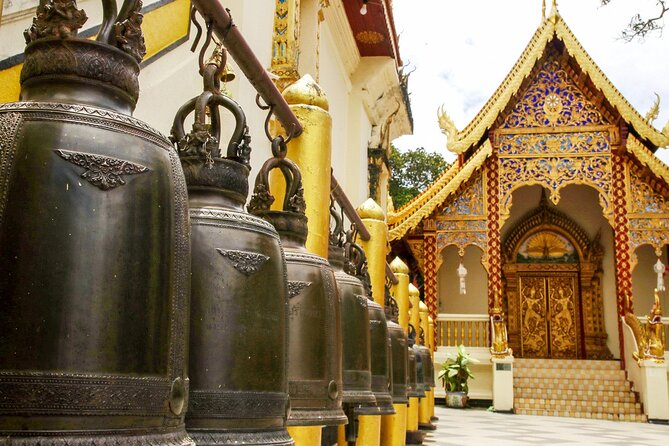 Wat Phra That Doi Suthep & Hmong Village Half Day Tour From Chiang Mai - Pickup, group size, and the English guide: Why it matters