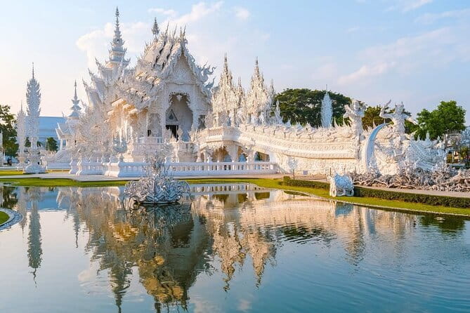 White Temple, Blue Temple, Black House 1-Day Trip from Chiang Mai - Key Things You’ll Notice on This 1-Day Chiang Rai Loop